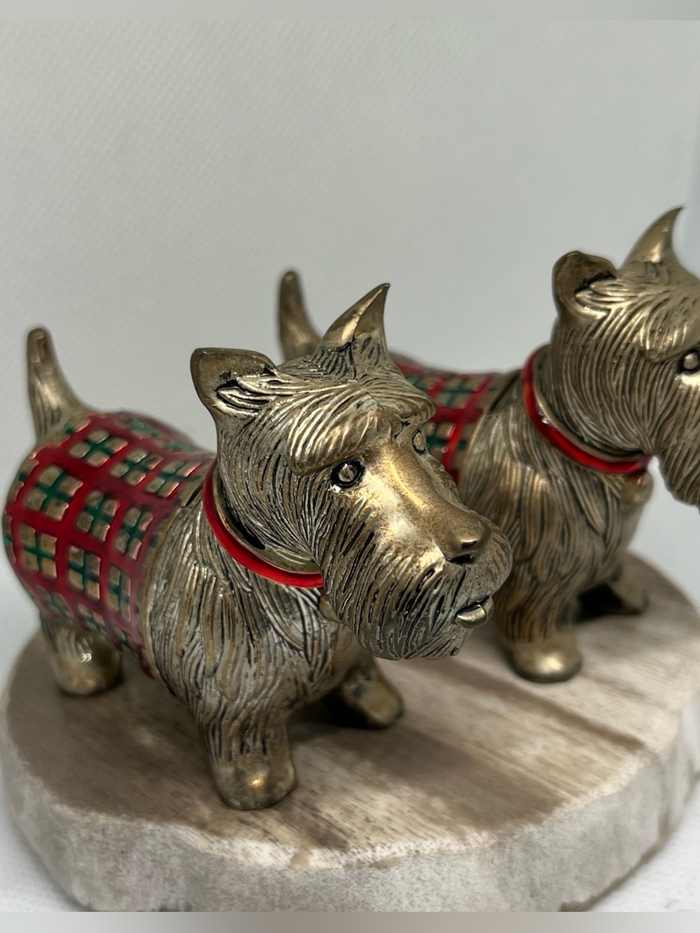 Jeffrey Banks Holiday Plaid Scottie Dog Salt and pepper Shaker
